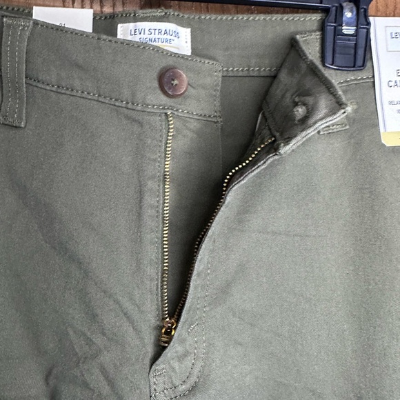 Levi Strauss Signature Essential Cargo Shorts size 31 NWT - Picture 3 of 4